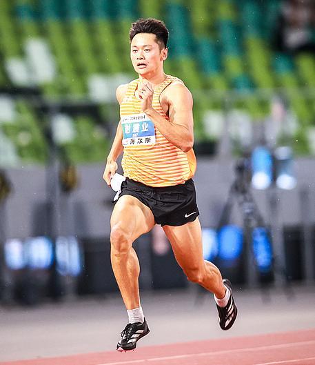 田径比赛惊现黑马，巴西选手夺得冠军